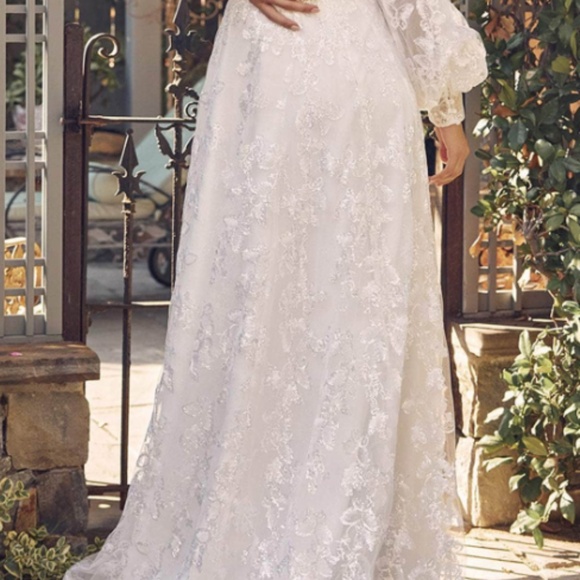 Nox Anabel Gown - Picture 4 of 4